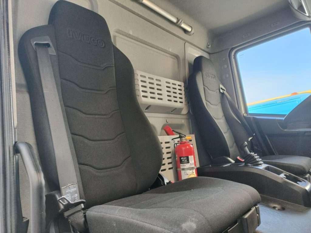 Iveco EUROCARGO 120E19P FURGONATO BOX PORTA LATERALE Foto 16