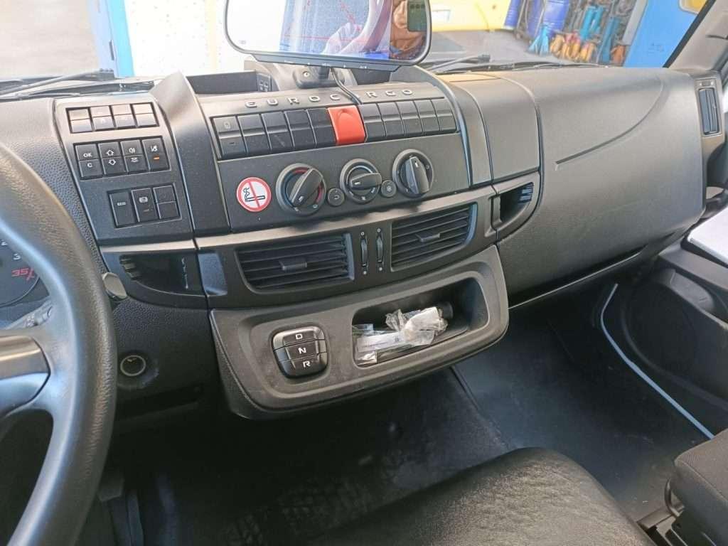 Iveco EUROCARGO 120E19P FURGONATO BOX PORTA LATERALE Foto 22
