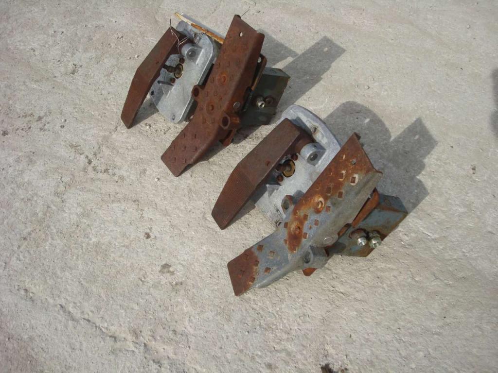 Pedaliera per per Muletto Mecalac 8CXI Foto 3