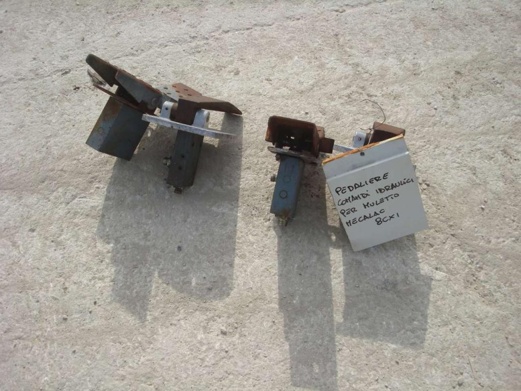 Pedaliera per per Muletto Mecalac 8CXI Foto 4