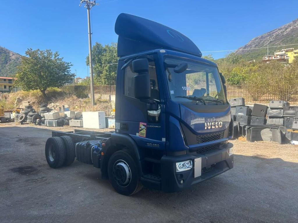 Iveco EUROCARGO CUBE 120-220 Foto 10