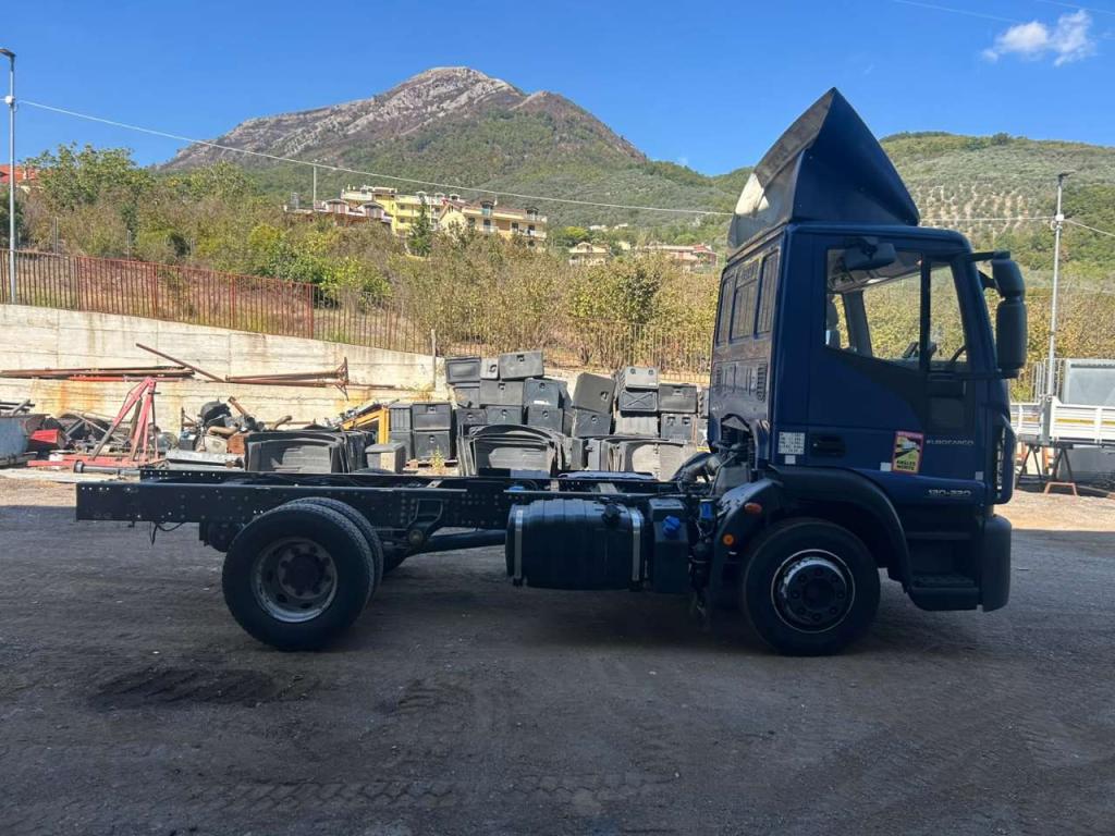Iveco EUROCARGO CUBE 120-220 Foto 3