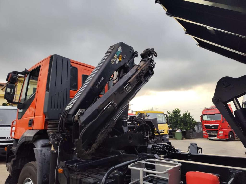 Iveco TRAKKER 190T36 Foto 3