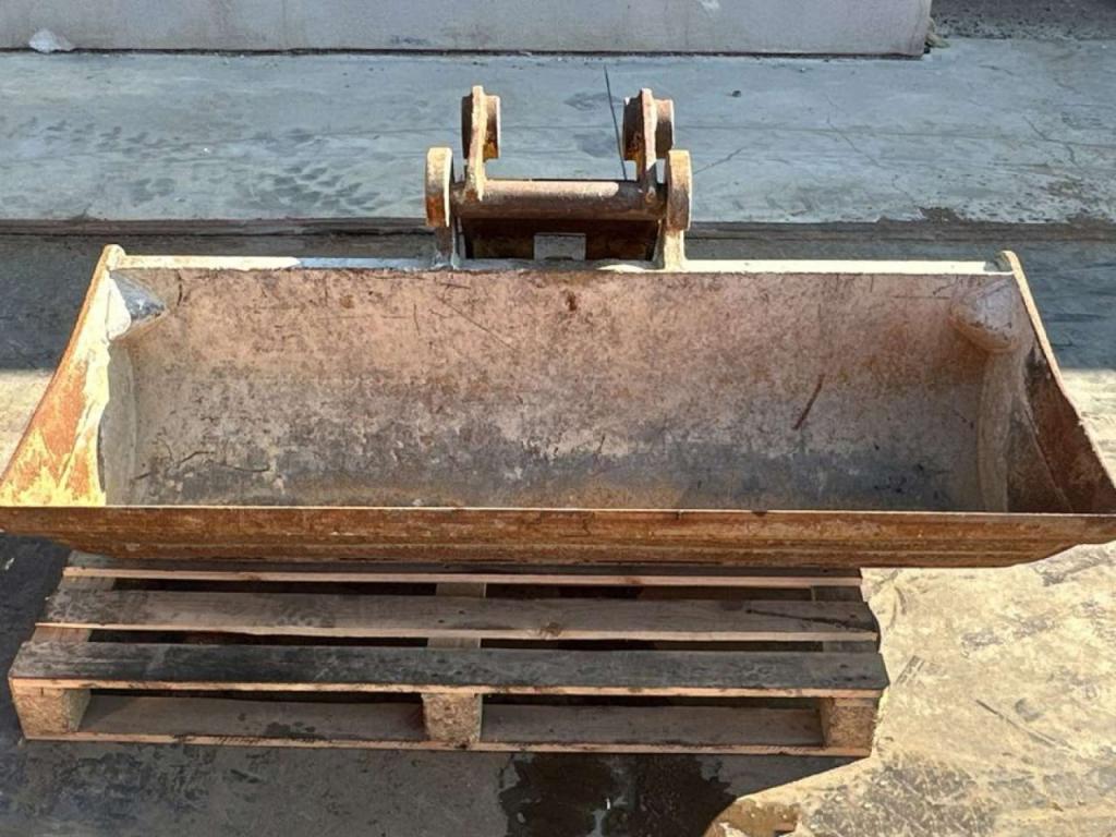 308E con attacco rapido Benna pulizia fossi Foto 3