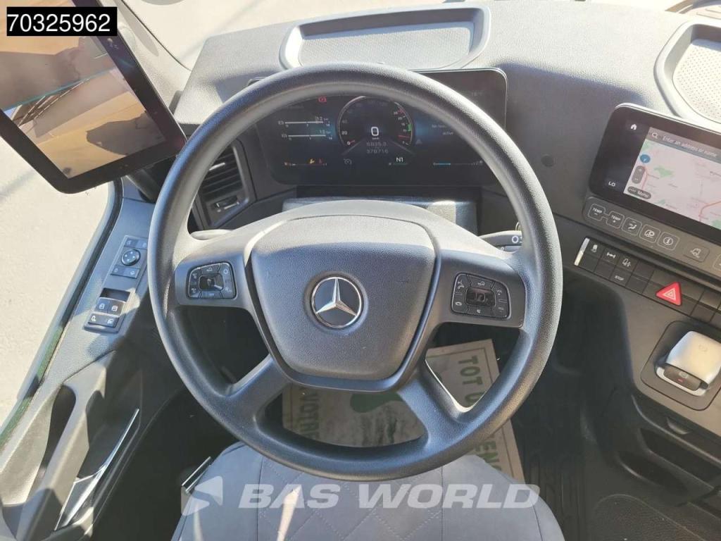 Mercedes-Benz Actros 1845 4X2 BigSpace Retarder 2xTanks Standklima Foto 21