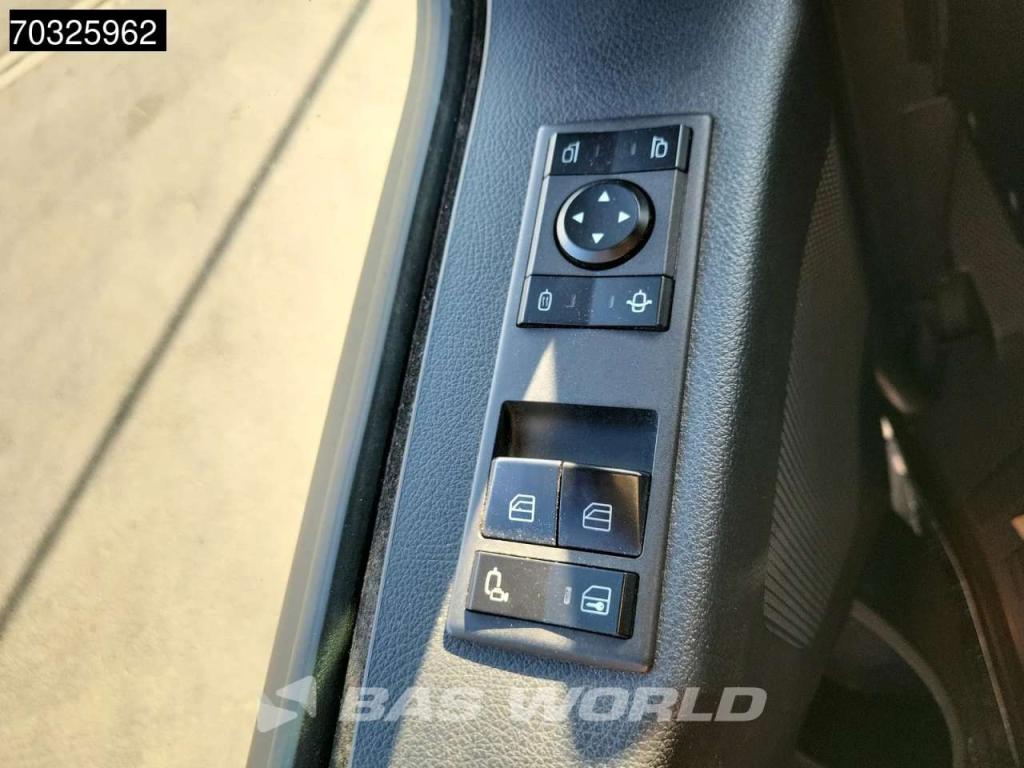 Mercedes-Benz Actros 1845 4X2 BigSpace Retarder 2xTanks Standklima Foto 22