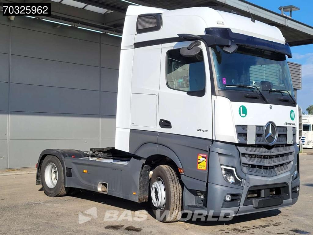 Mercedes-Benz Actros 1845 4X2 BigSpace Retarder 2xTanks Standklima Foto 3