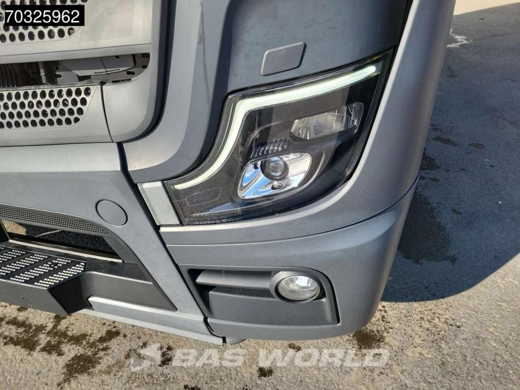 Mercedes-Benz Actros 1845 4X2 BigSpace Retarder 2xTanks Standklima Foto 9