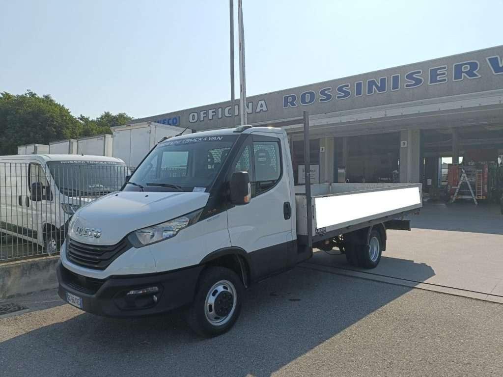 Iveco Daily Foto 3