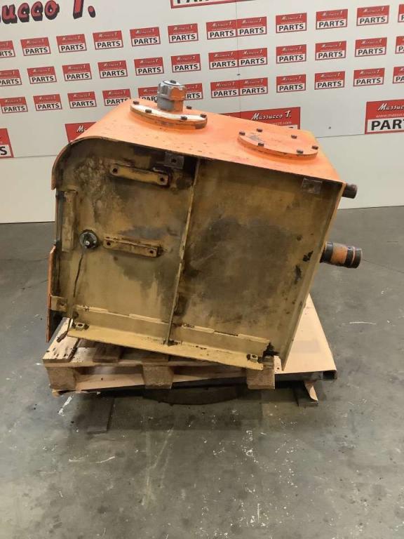 Serbatoio olio idraulico per Fiat Hitachi EX 235 Foto 5