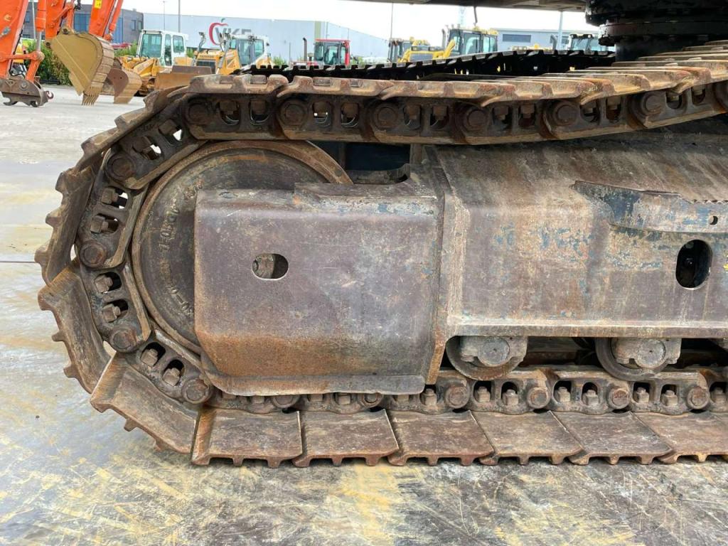 Komatsu PC240NLC-10 Foto 16
