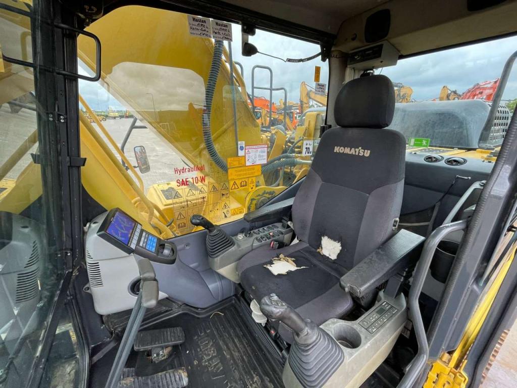 Komatsu PC240NLC-10 Foto 22