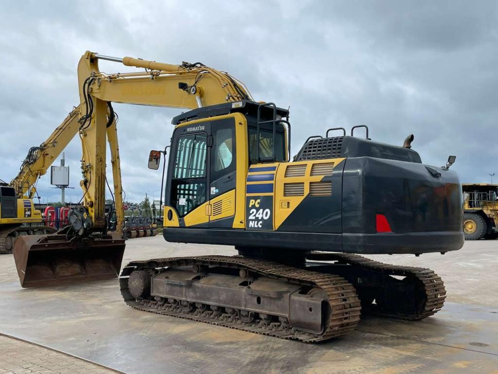 Komatsu PC240NLC-10 Foto 3