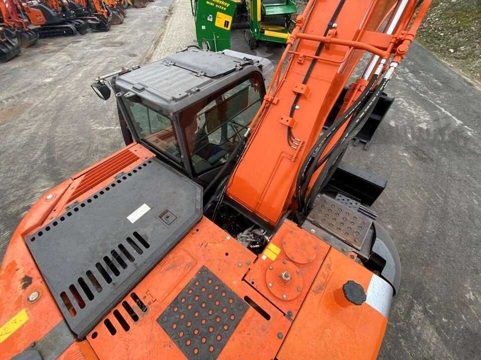 Hitachi ZX225 USBLC Foto 17