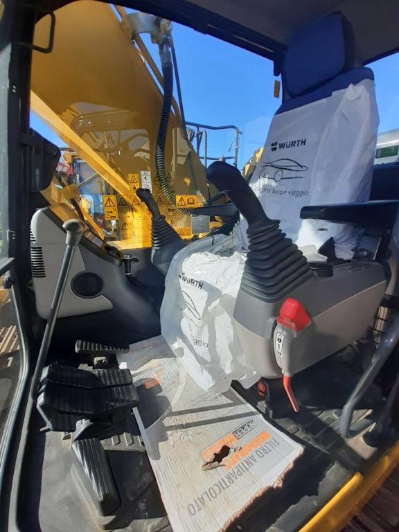 Komatsu PC210LCi-11 Foto 2