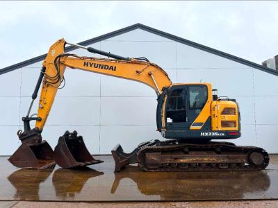 Hyundai HX235 LCR - Extra Bucket / Automatic Greasing Foto 1