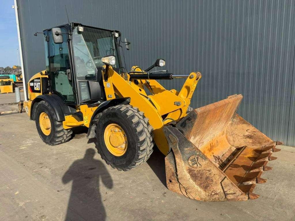 Caterpillar 906M Foto 2