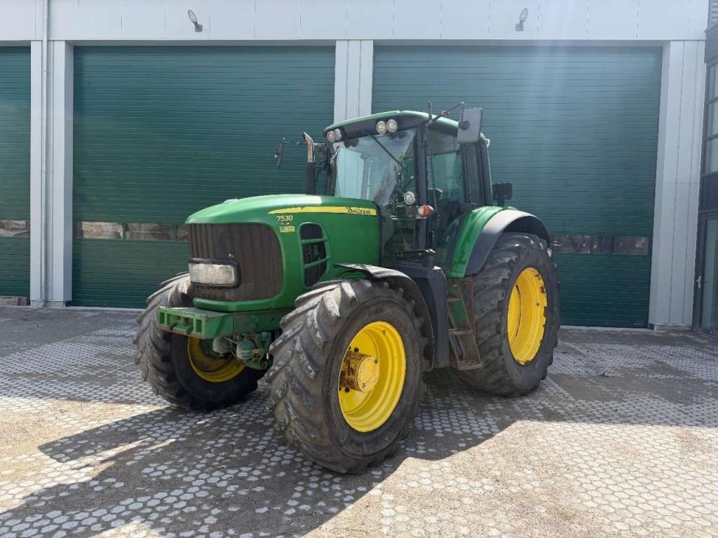 John Deere 7530 PowerQuad Foto 1