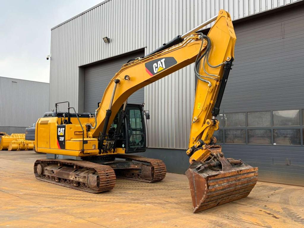 Caterpillar 320FL Foto 6