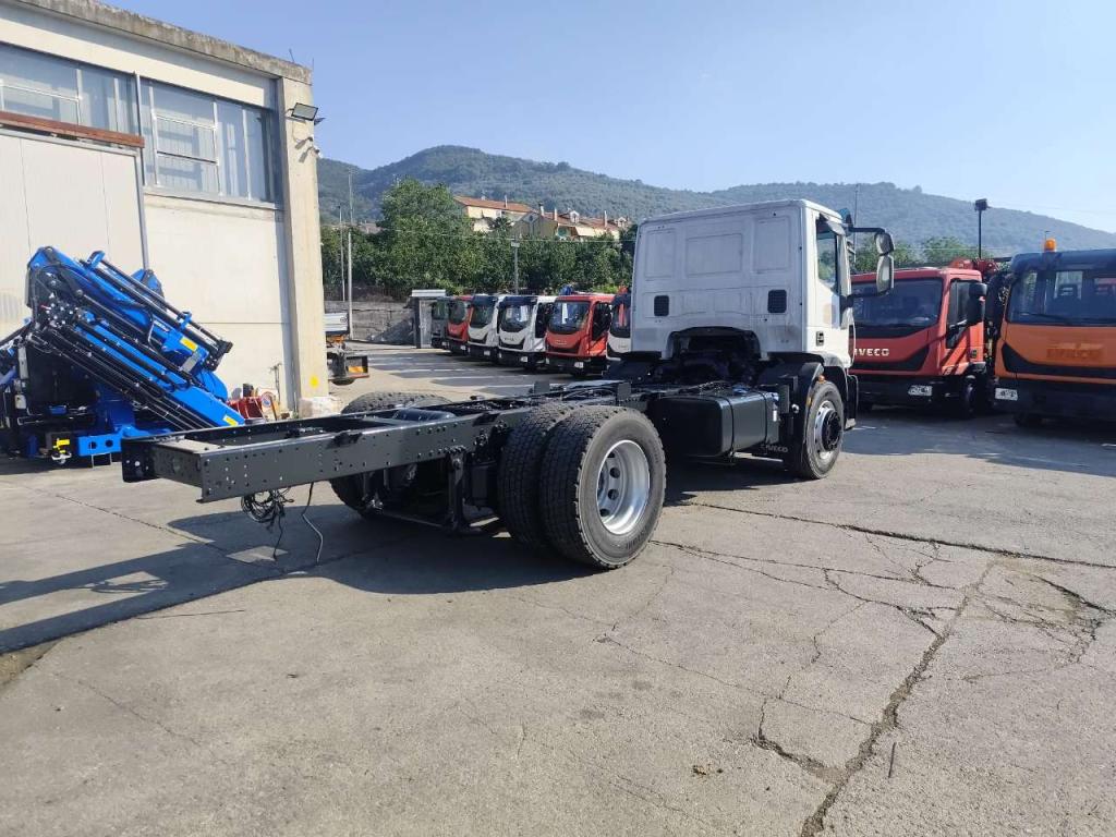 Iveco EUROCARGO 180E32 Foto 28