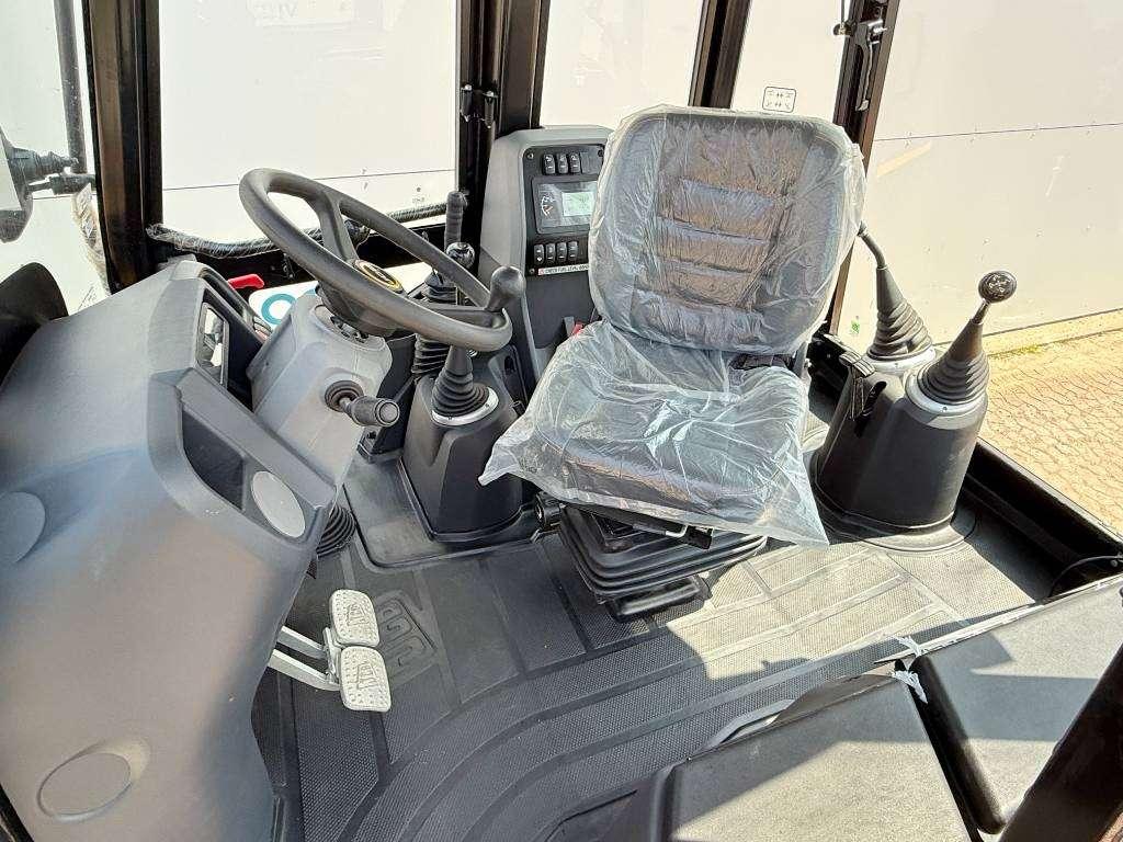 JCB 3DX / 3CX Plus 4WD - New / Unused/ Hammer Lines AC Foto 6
