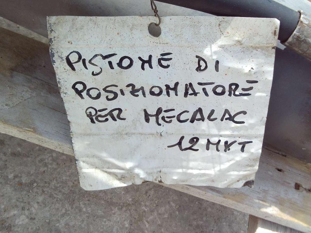 Pistone posizionatore per Mecalac 12MXT Foto 4