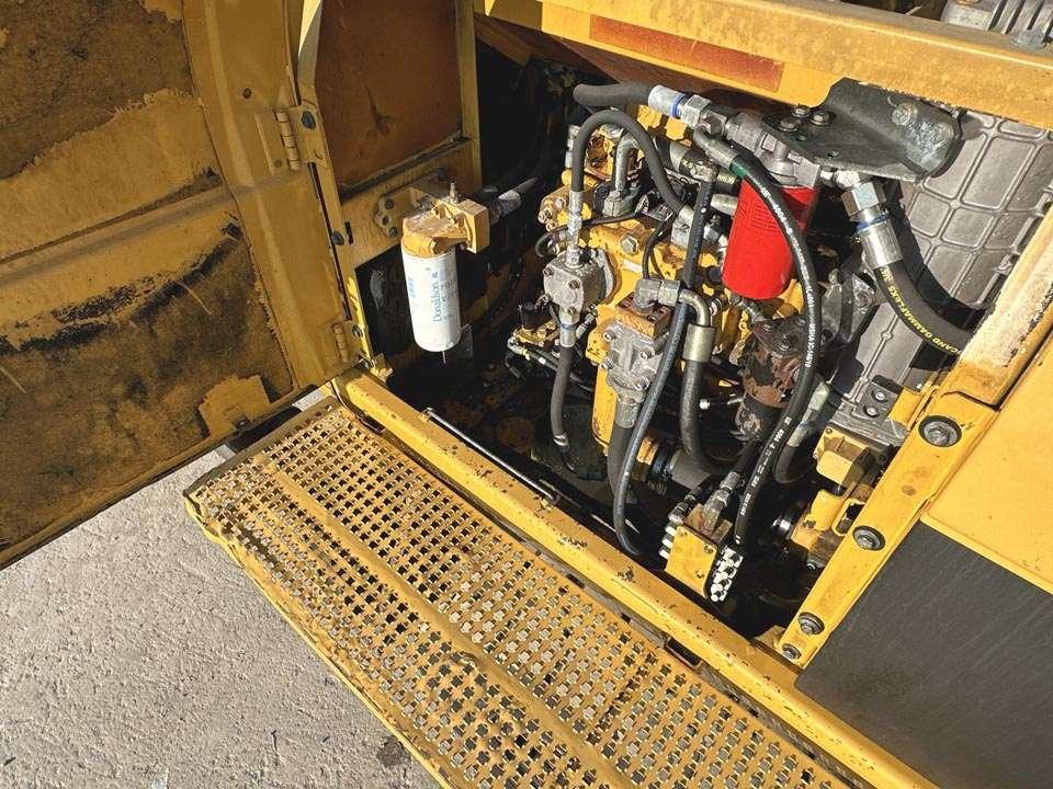 Caterpillar M325D 4X4 Foto 10