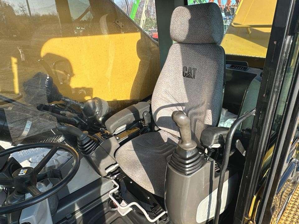 Caterpillar M325D 4X4 Foto 15