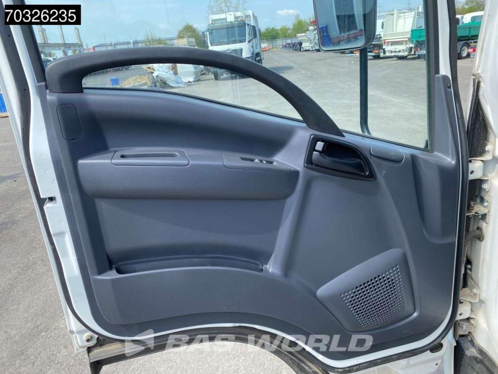 Isuzu M 27 4X2 Foto 16