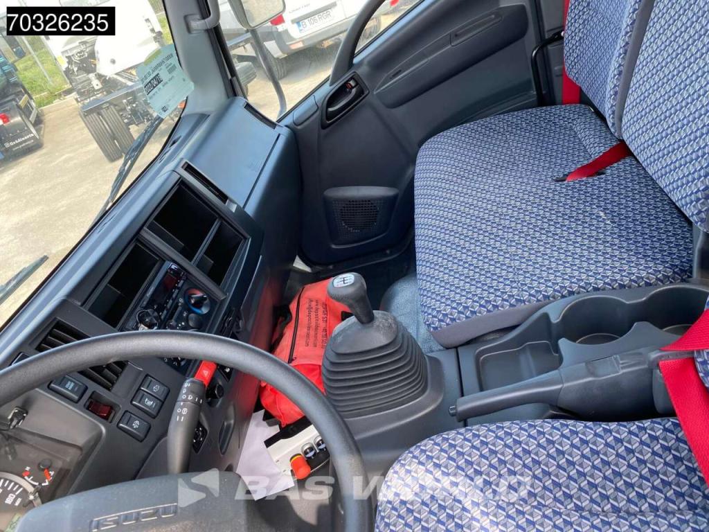 Isuzu M 27 4X2 Foto 17