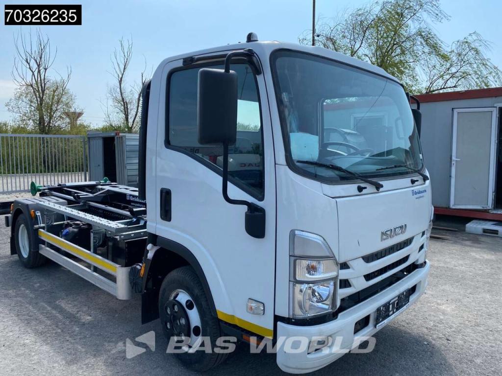 Isuzu M 27 4X2 Foto 5