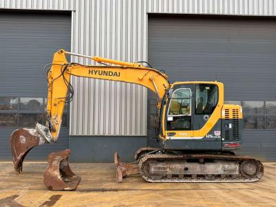 Hyundai R125LCR-9A in vendita da Big Machinery