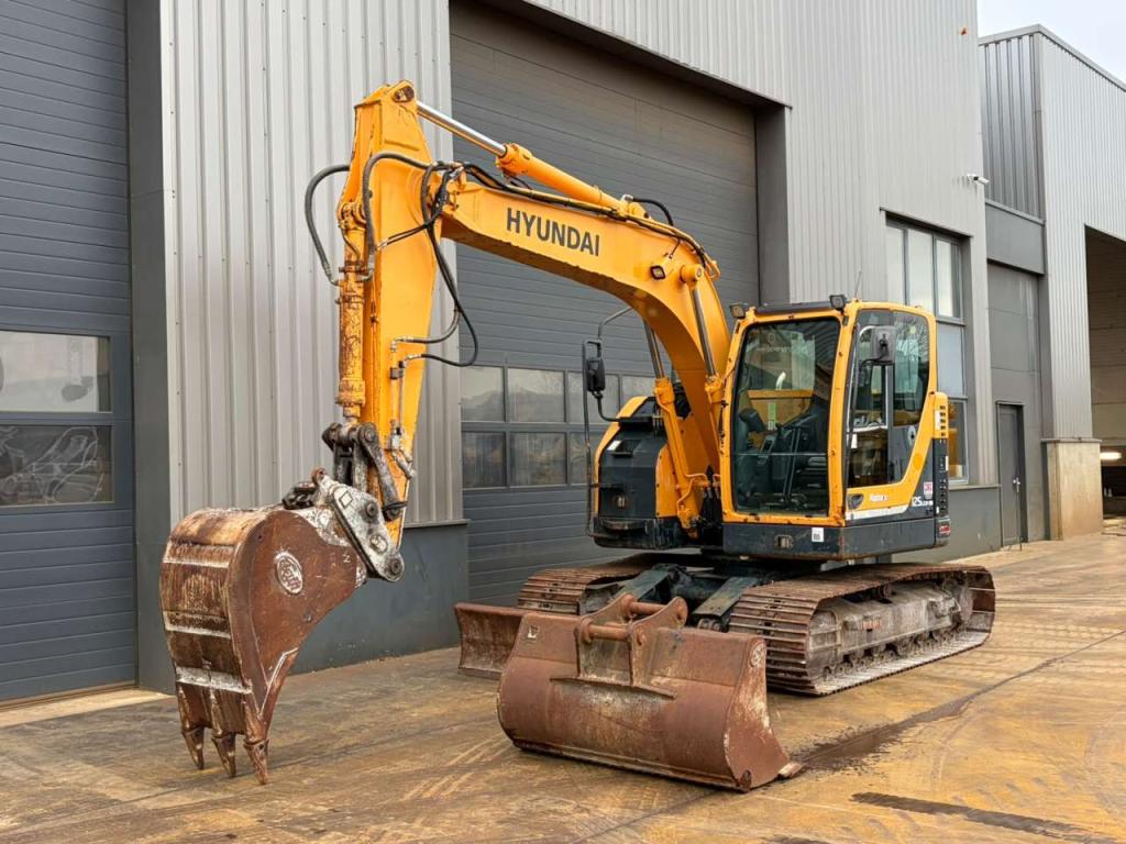 Hyundai R125LCR-9A Foto 2
