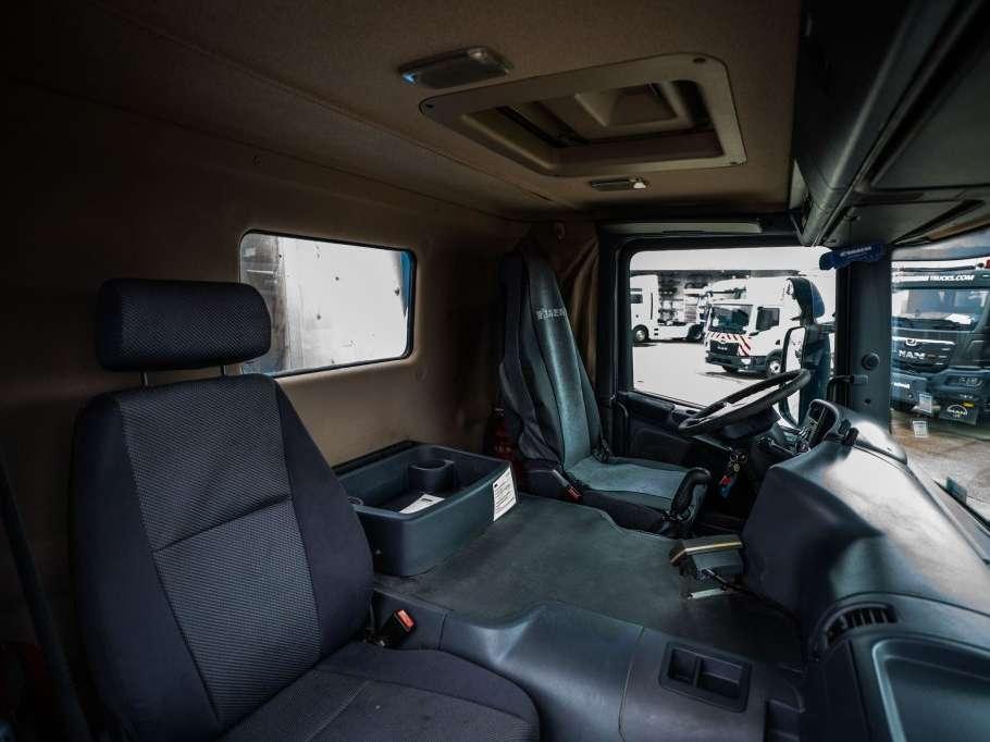 Scania P380 Foto 12