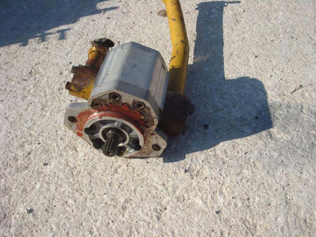 Pompa idraulica per Fiat Allis FL5B E APRIPISTA FD5 Foto 4