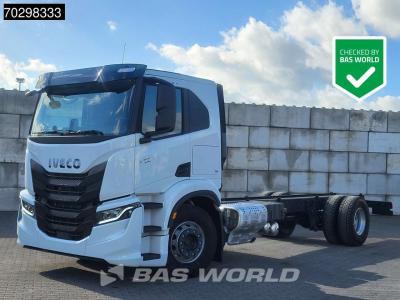 Iveco S-Way 340 4X2 NEW! Chassis Automatic Navi LED Euro 6 in vendita da BAS World B.V.