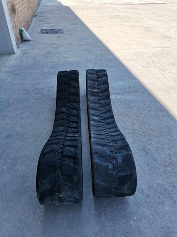 Cingolo in gomma per Caterpillar 301.7CR Foto 1