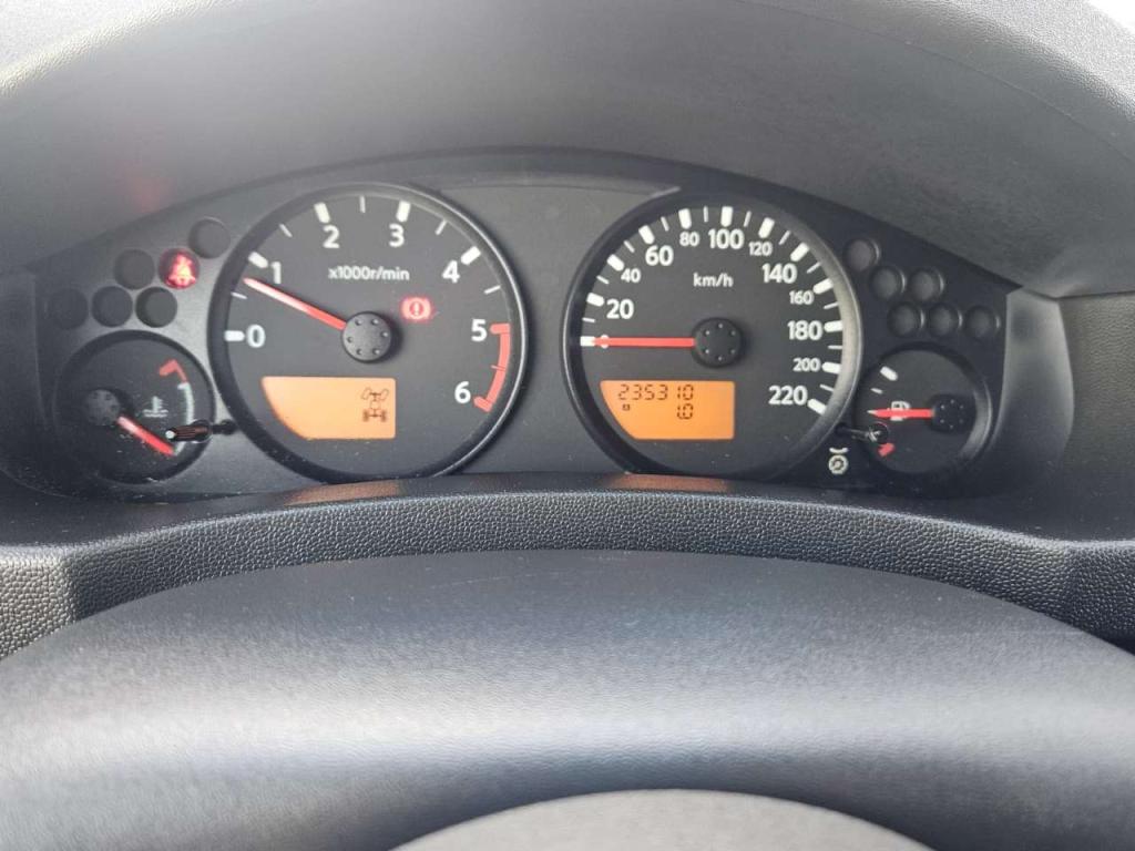 Nissan NAVARA Foto 10