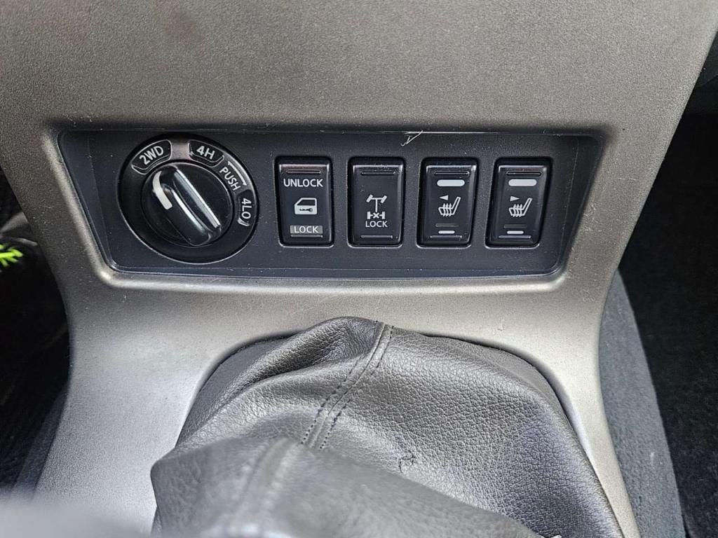 Nissan NAVARA Foto 12
