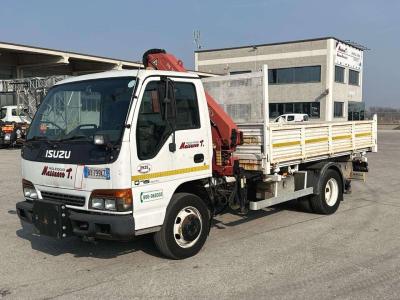 Isuzu NQR75 4X2 in vendita da MASSUCCO T. Srl