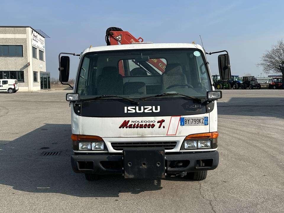 Isuzu NQR75 4X2 Foto 16