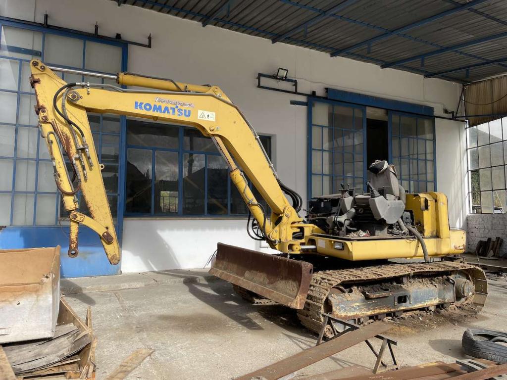 Komatsu PC110R Foto 1