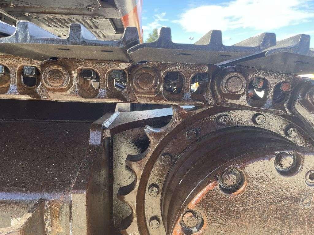 Hitachi ZX135 US Foto 6