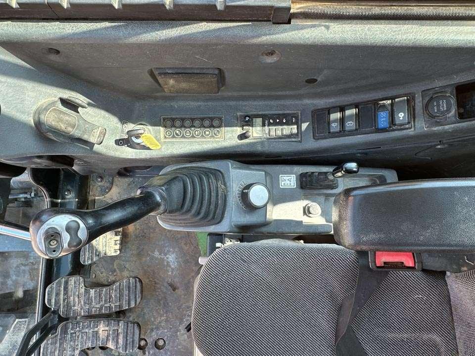 Hyundai ROBEX 80CR-9A Foto 15
