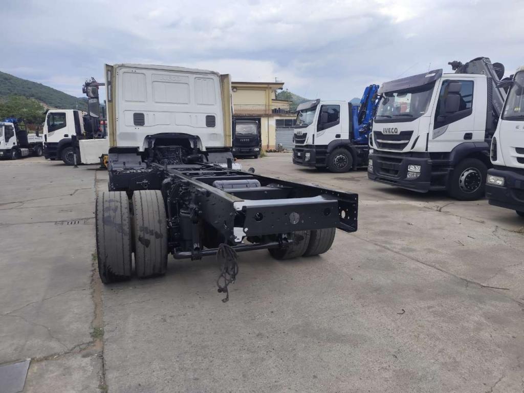 Iveco EUROCARGO 150E22P Foto 10