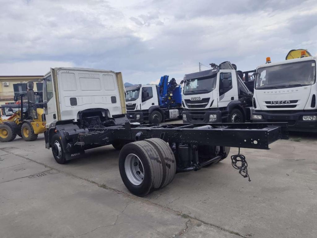 Iveco EUROCARGO 150E22P Foto 15