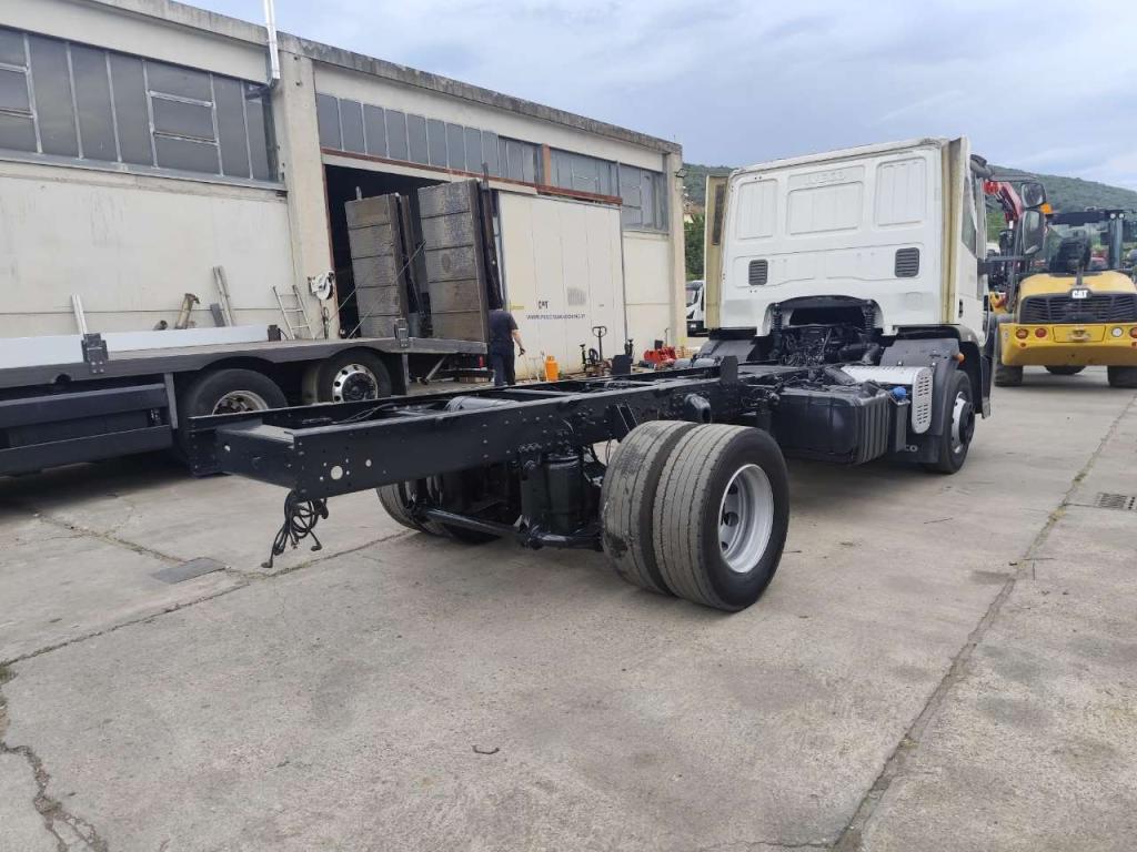 Iveco EUROCARGO 150E22P Foto 23