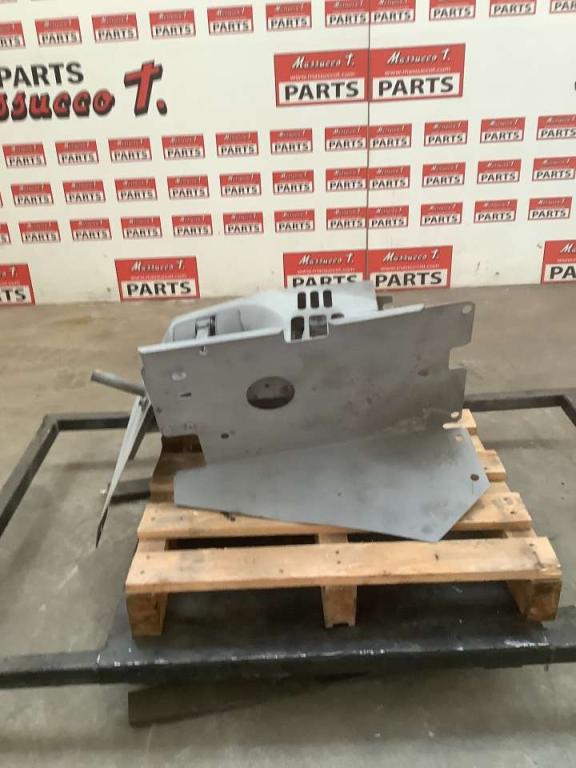 Parti carrozzeria varia per Hitachi ZAXIS 135US Foto 3