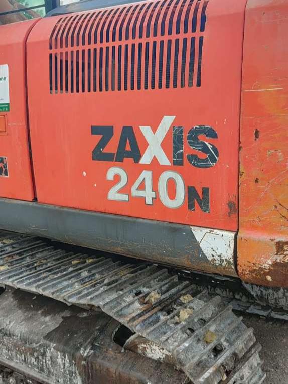 Hitachi ZAXIS 240 N3 Foto 3
