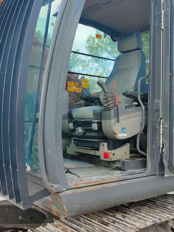 Hitachi ZAXIS 240 N3 Foto 6